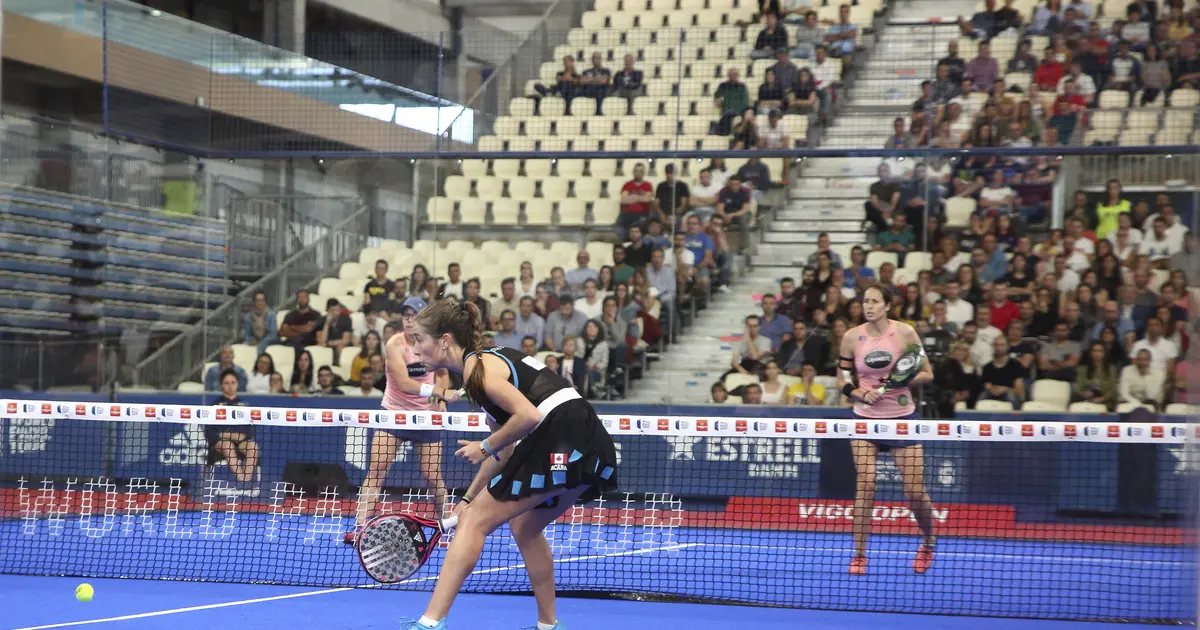 Misbruik van Racket en Materiaal